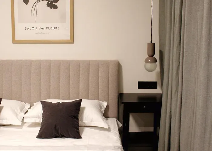 Pamar Downtown Apartments